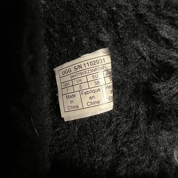 Ugg Boots - Picture 7 of 8